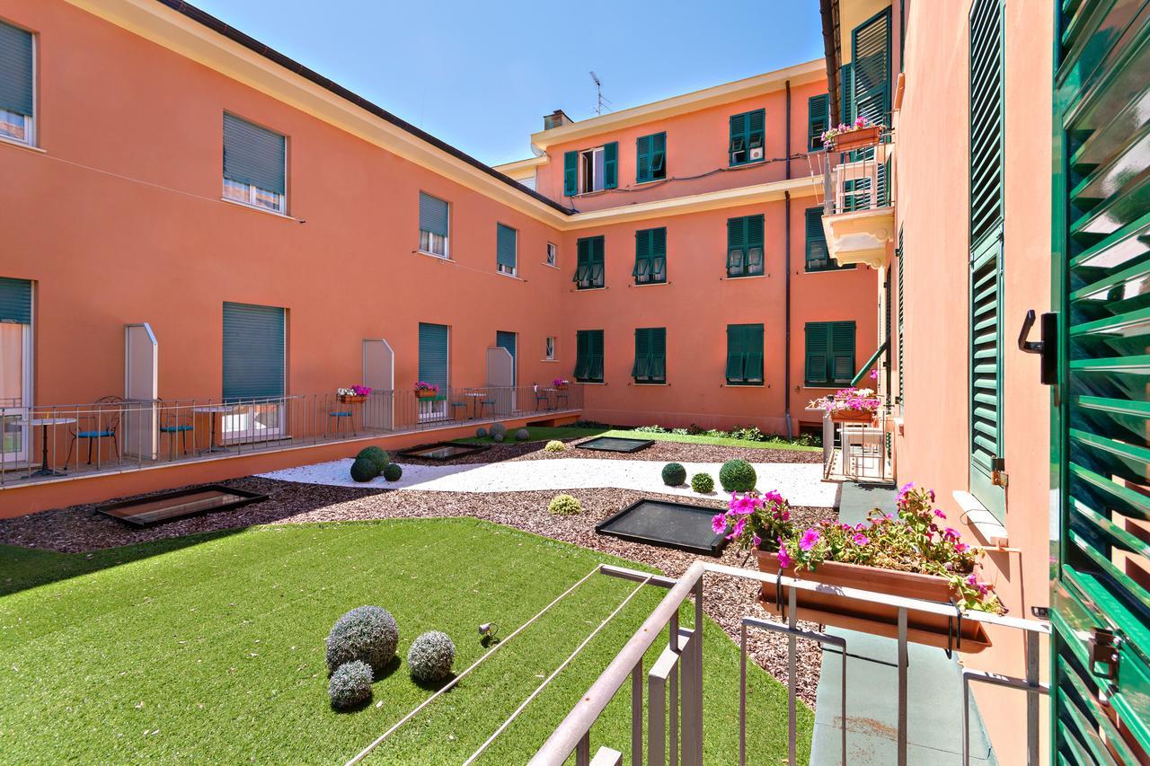 Hotel Monte Rosa Chiavari Exterior foto